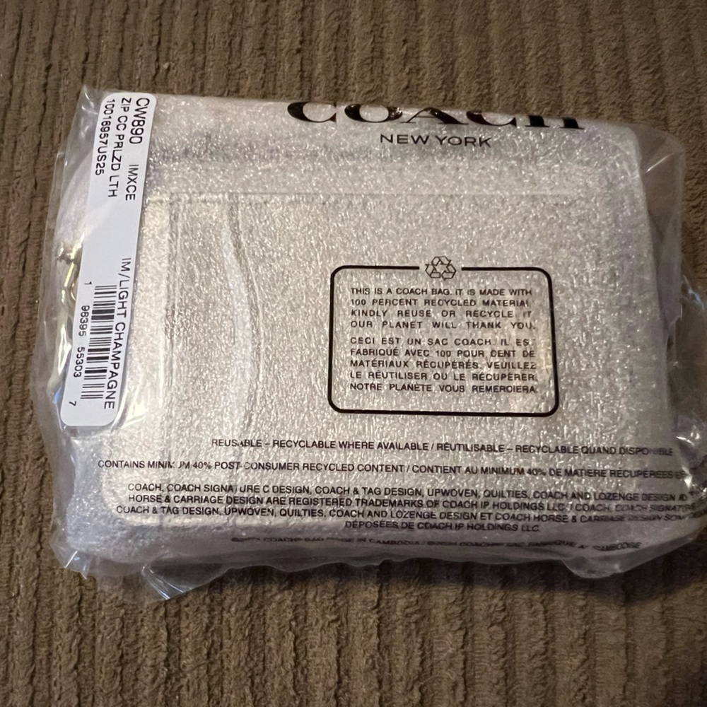 Coach Zip Card Case Gold nwot - Picture 10 of 12